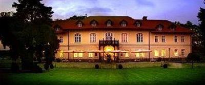 фото отеля Grof Degenfeld Castle Hotel