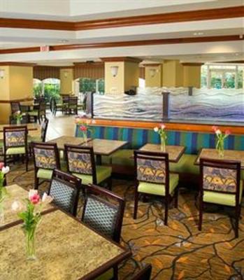 фото отеля SpringHill Suites Orlando Lake Buena Vista in Marriott Village