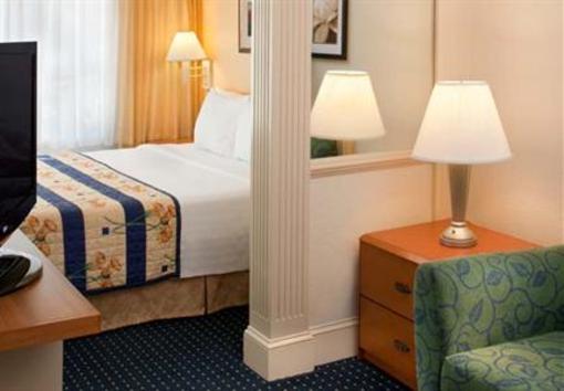 фото отеля SpringHill Suites Orlando Lake Buena Vista in Marriott Village