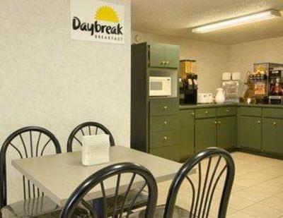 фото отеля Country Hearth Inn & Suites Scottsboro