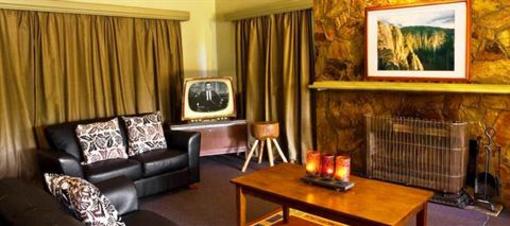 фото отеля Buffalo Motel and Country Retreat