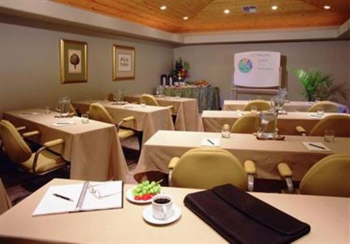 фото отеля Sanctuary Beach Resort Marina