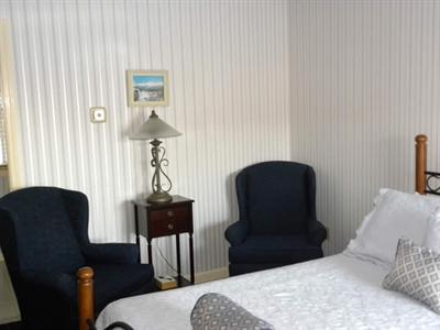 фото отеля Wyatt House Country Inn