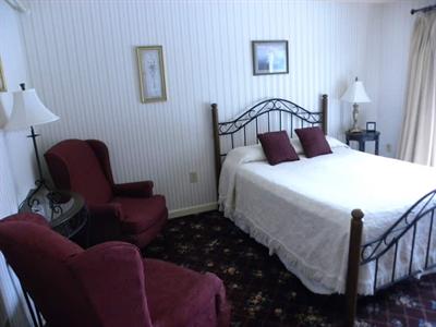 фото отеля Wyatt House Country Inn