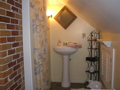 фото отеля Wyatt House Country Inn
