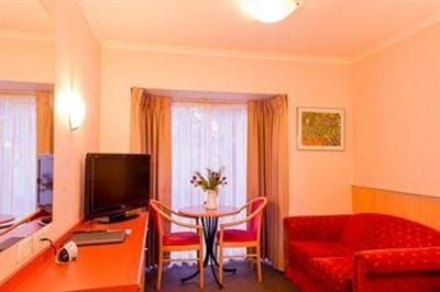 фото отеля The Waverley International Hotel