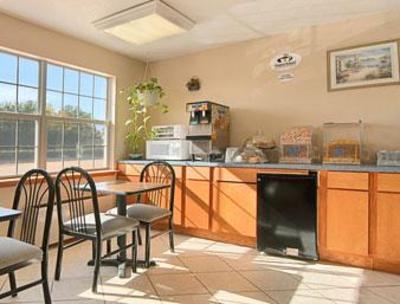 фото отеля Super 8 Motel Chickasha