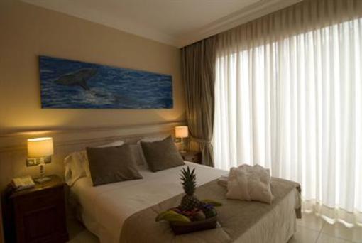 фото отеля Aparthotel Ceferino