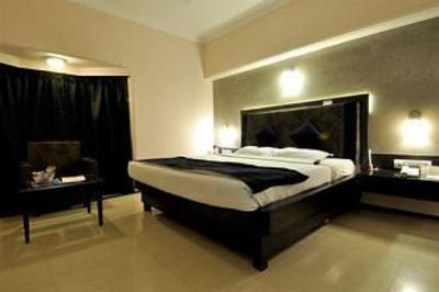 фото отеля Royal Highness Hotel