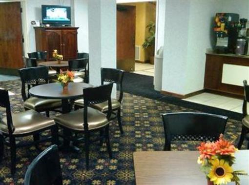 фото отеля Brentwood Inn & Suites