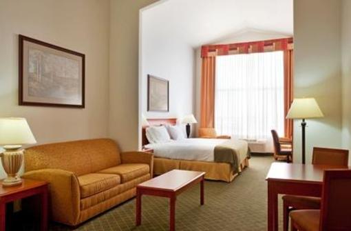 фото отеля Holiday Inn Express Hotel & Suites Rockford Loves Park