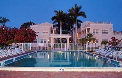 фото отеля The Palm Bay Club