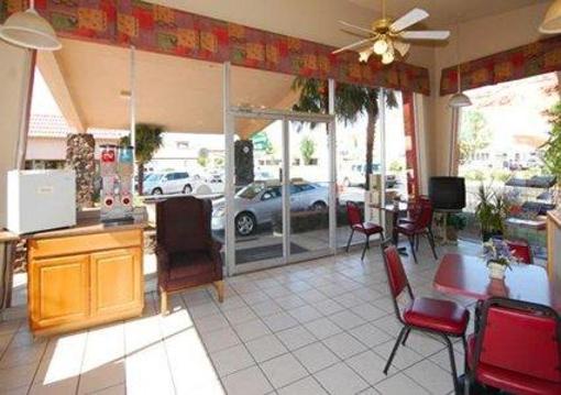 фото отеля Econo Lodge Saint George