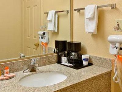 фото отеля Howard Johnson Inn Orlando International Airport
