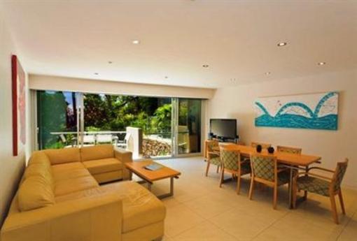 фото отеля Little Cove Court
