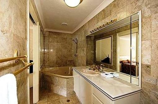 фото отеля Isle of Palms Resort Gold Coast