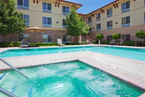 фото отеля Holiday Inn Express Turlock