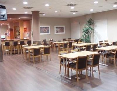 фото отеля Holiday Inn Express Valencia-San Luis