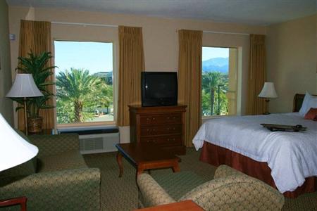 фото отеля Hampton Inn & Suites Palm Desert