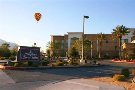 фото отеля Hampton Inn & Suites Palm Desert