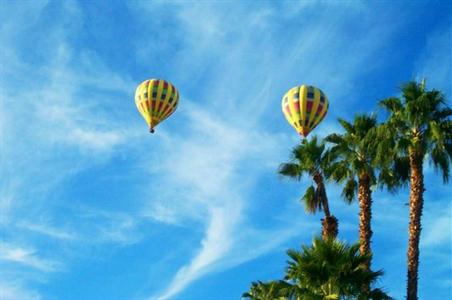фото отеля Hampton Inn & Suites Palm Desert