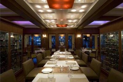фото отеля Vivanta by Taj - M G Road, Bangalore