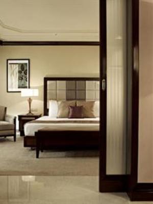 фото отеля Vivanta by Taj - M G Road, Bangalore