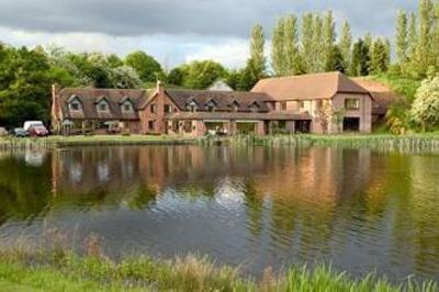 фото отеля Cadmore Lodge Hotel and Country Club