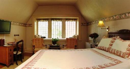 фото отеля Idlewyld Inn