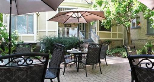 фото отеля Idlewyld Inn