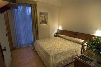 фото отеля Park Hotel Latina