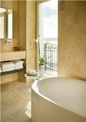 фото отеля Bella Riva Hotel Gardone Riviera