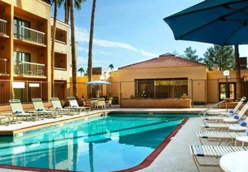 фото отеля Courtyard by Marriott Phoenix North