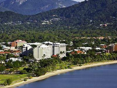 фото отеля Mercure Cairns Harbourside