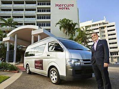фото отеля Mercure Cairns Harbourside