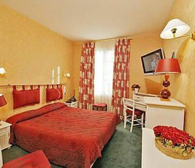 фото отеля Hotel De Bordeaux Bergerac