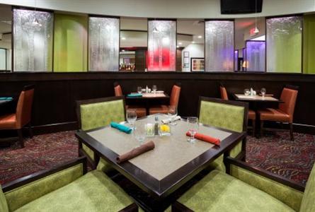 фото отеля Crowne Plaza Anchorage-Midtown