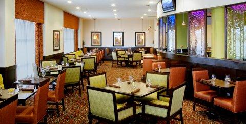 фото отеля Crowne Plaza Anchorage-Midtown
