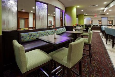 фото отеля Crowne Plaza Anchorage-Midtown