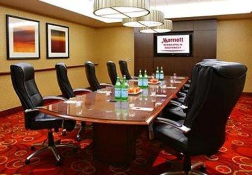 фото отеля Minneapolis Marriott Southwest