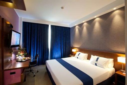 фото отеля Holiday Inn Express Reggio Emilia