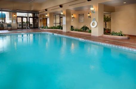 фото отеля Embassy Suites Hotel Greensboro Airport