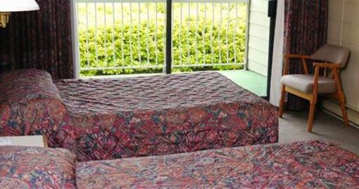 фото отеля Airport Inn Port Hardy