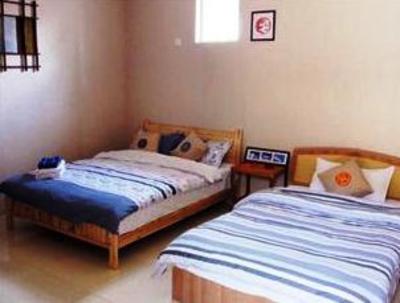 фото отеля Lijiang No.27 Wenlin Guesthouse