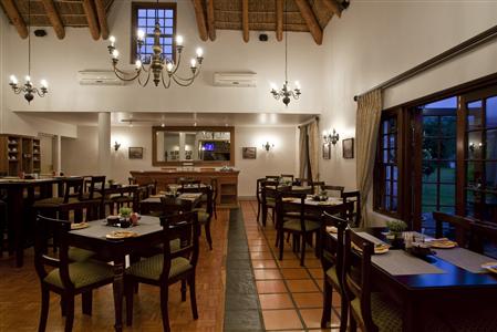 фото отеля Oakhurst Hotel