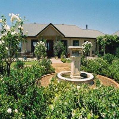 фото отеля Meadowlake Lodge