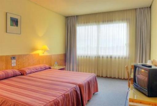 фото отеля Villamartin Hotel