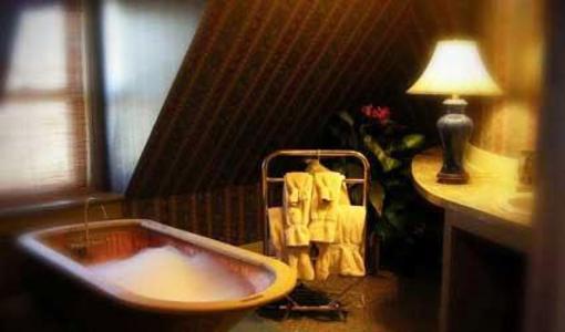 фото отеля Classic Rosewood Inn