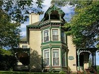 Classic Rosewood Inn