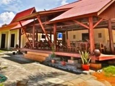 фото отеля Serumpun Padi Emas Resort